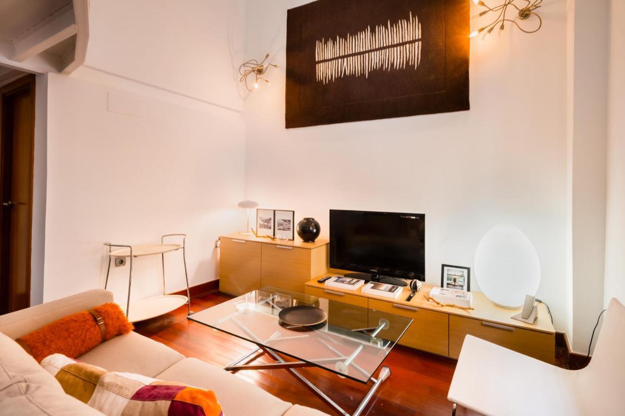 דירות סביליה Stylish Loft Duplex - Alameda מראה חיצוני תמונה