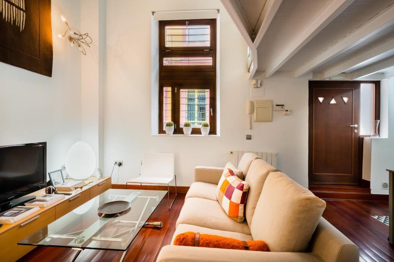 דירות סביליה Stylish Loft Duplex - Alameda מראה חיצוני תמונה